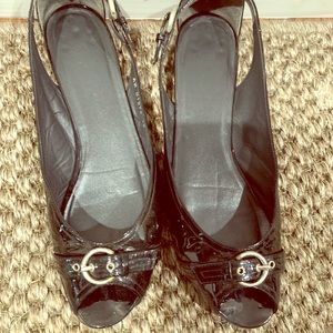 Stuart Weitzman Chit Chat Patent Leather Flat